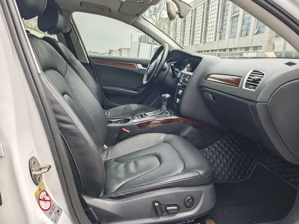Audi A4L 2013 35 TFSI AT Comfort