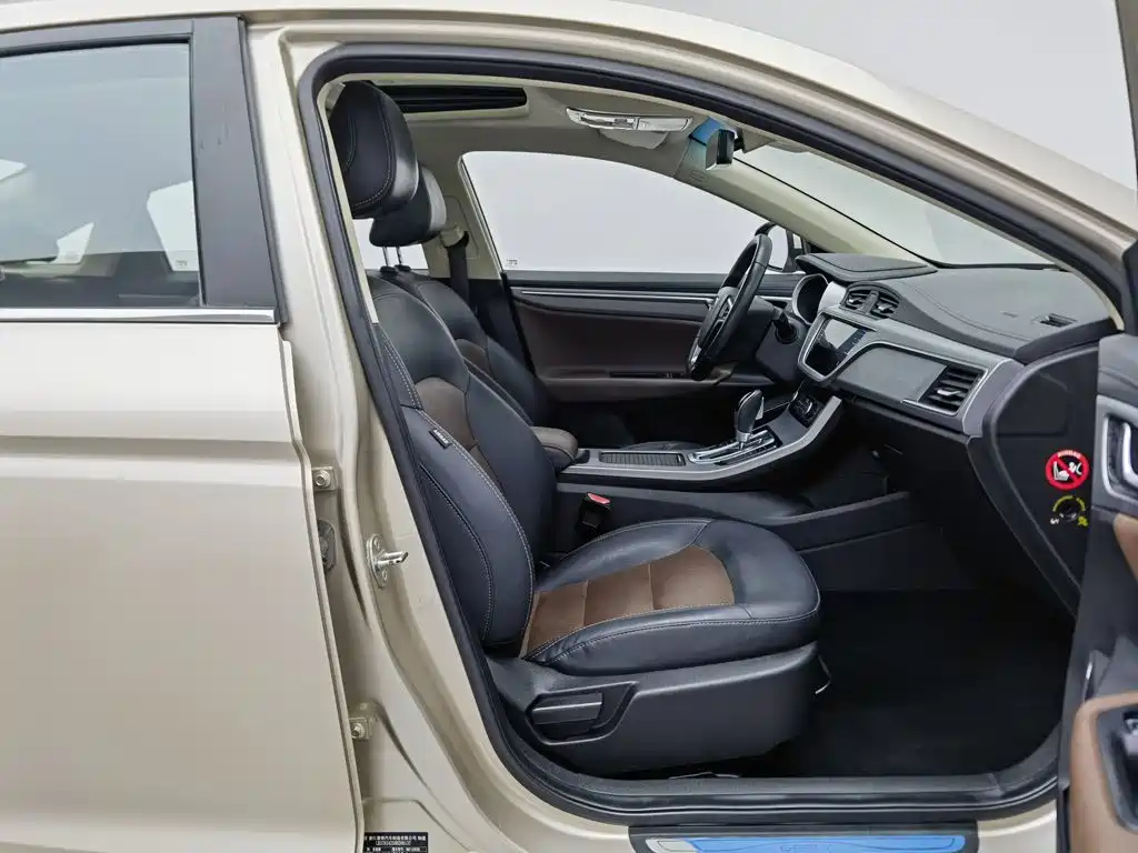 Geely Emgrand GL — миниатюра 23