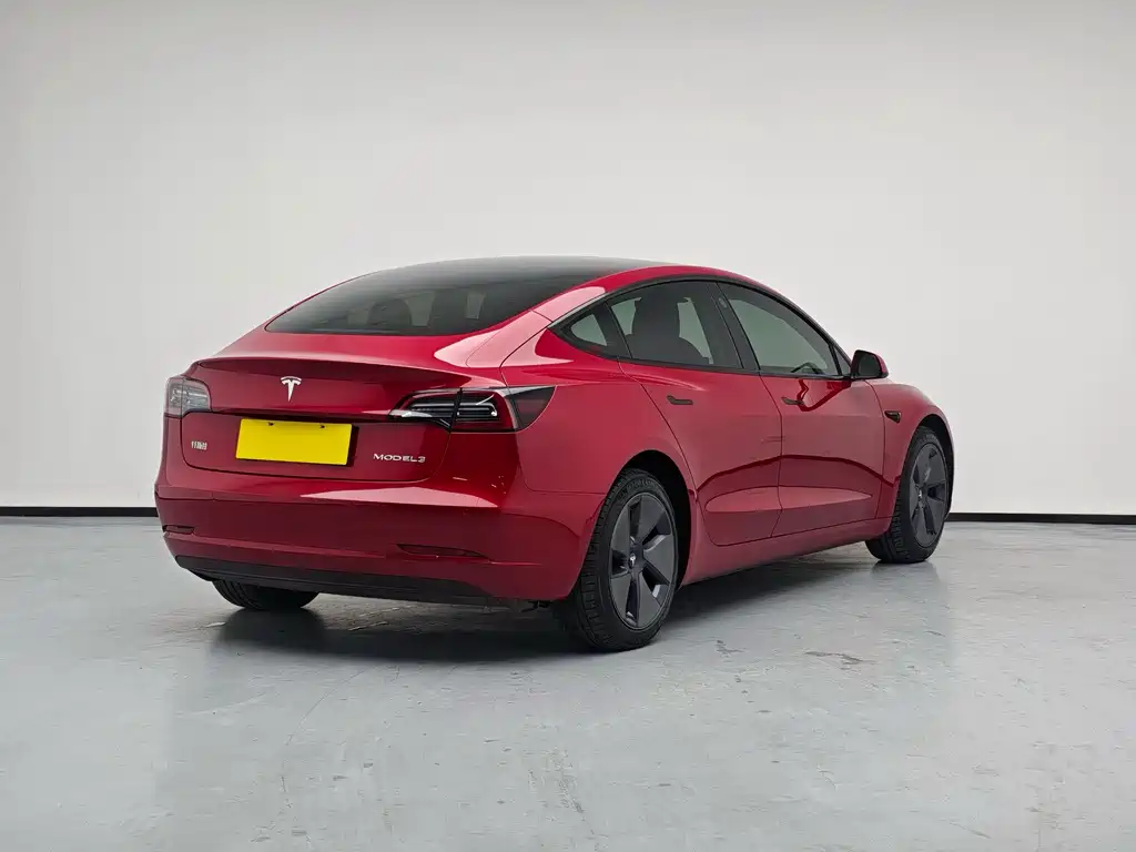 Tesla Model 3 — миниатюра 4