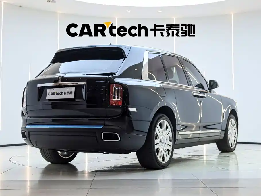 Rolls-Royce Cullinan — миниатюра 32