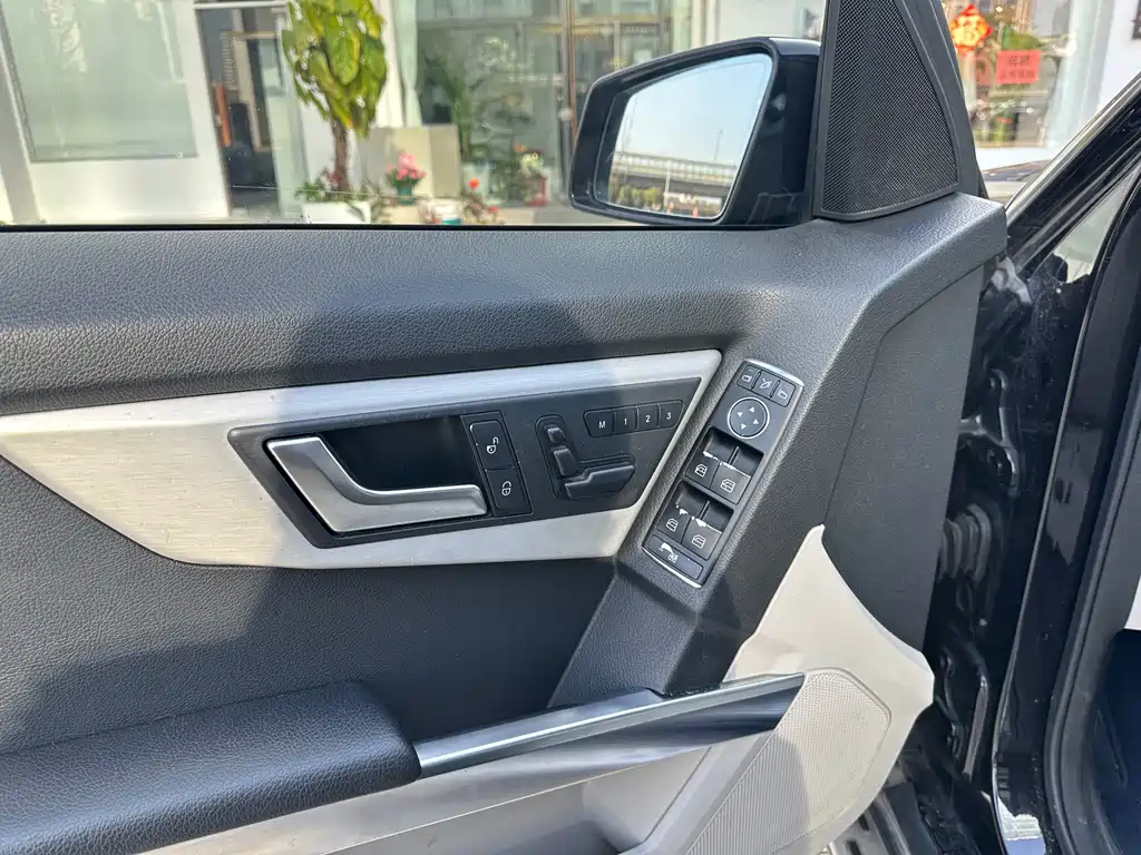 Mercedes-Benz GLK-Class — миниатюра 13