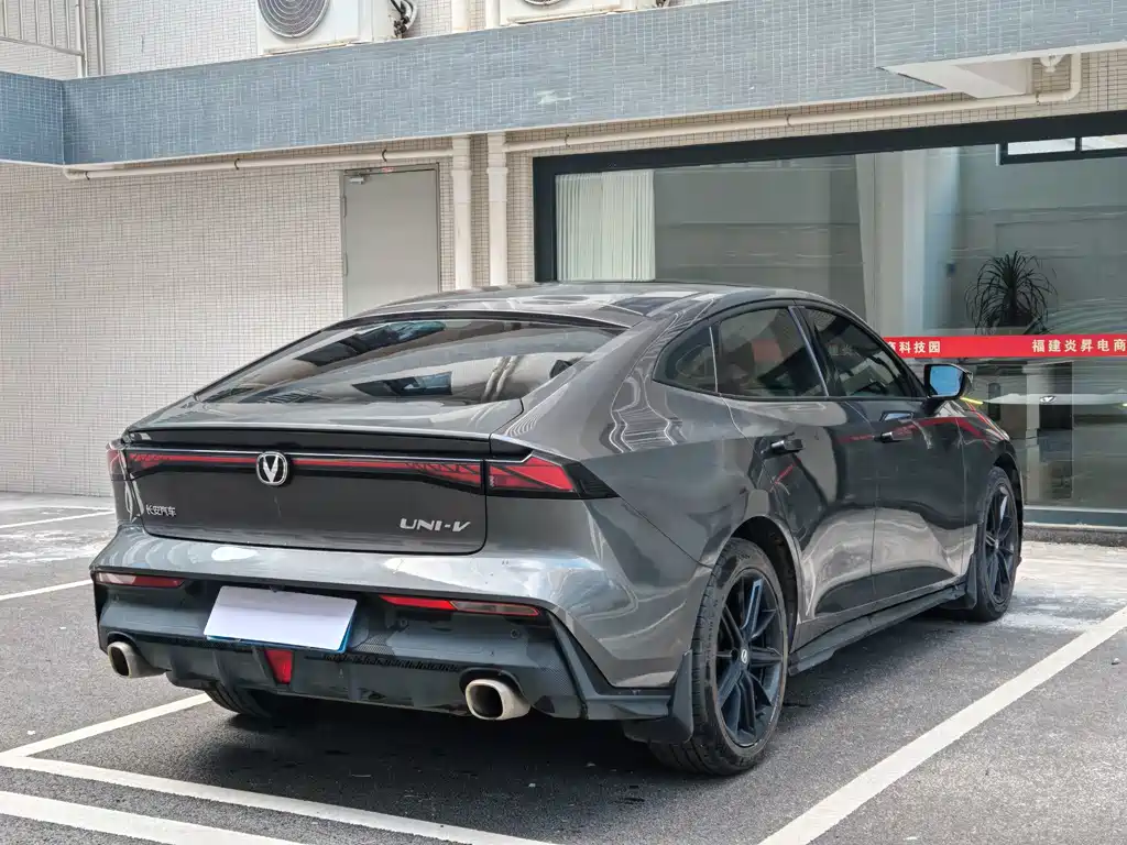 Changan UNI-V — миниатюра 7
