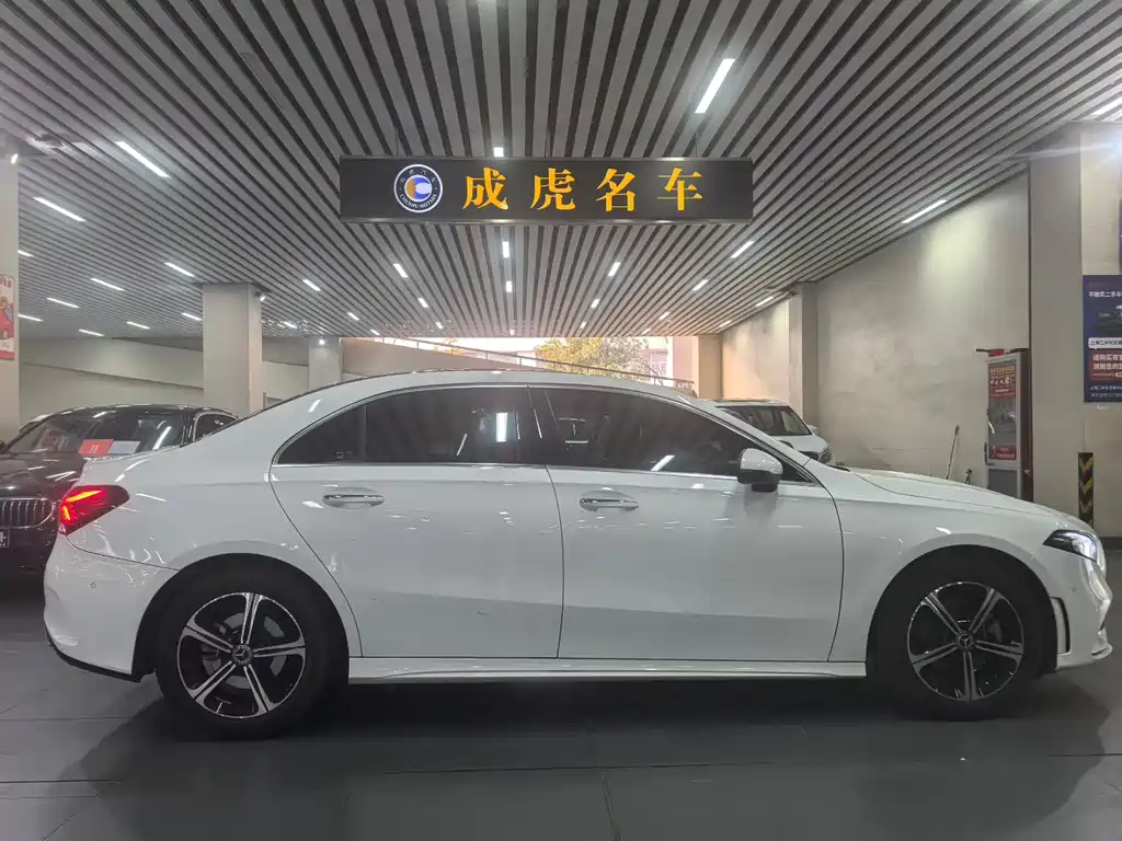 MERCEDES-BENZ A CLASS