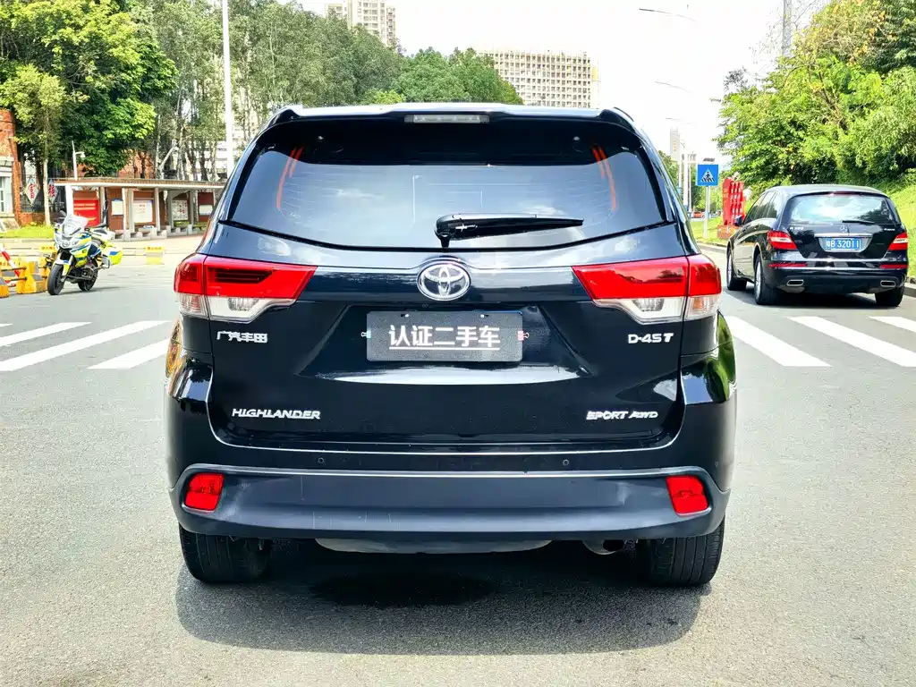 Toyota Highlander — миниатюра 6