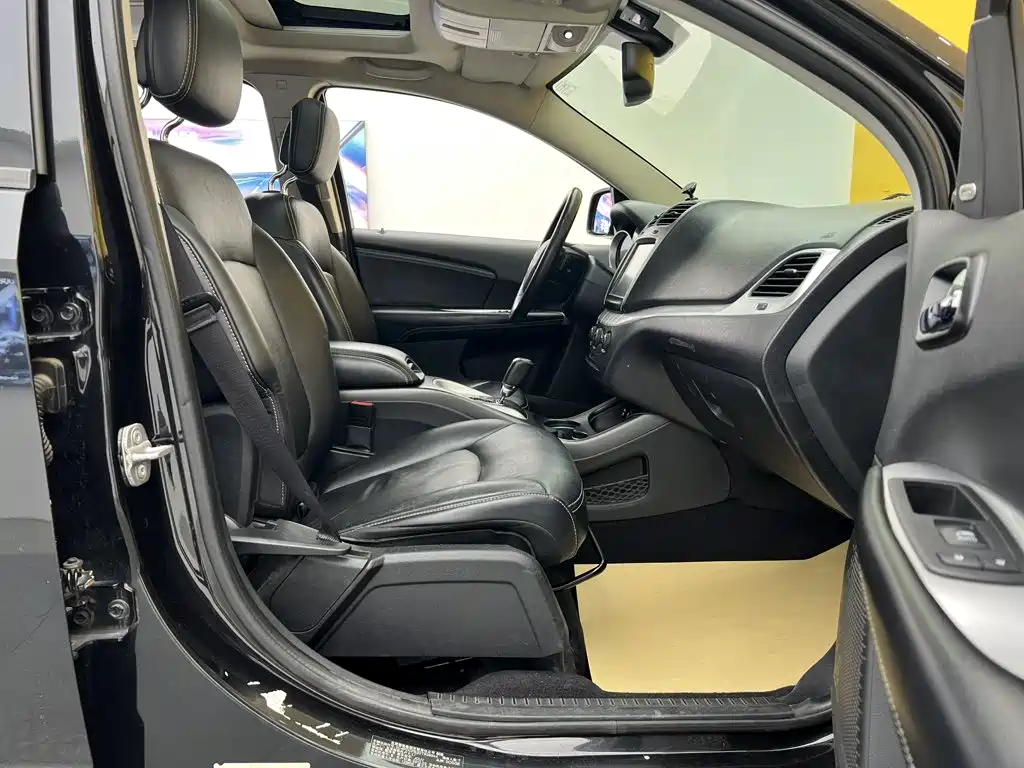 Dodge Journey — миниатюра 20