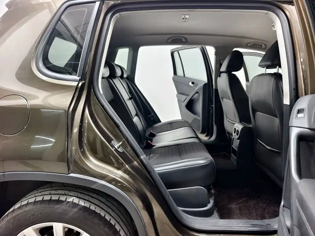 Volkswagen Tiguan — миниатюра 15