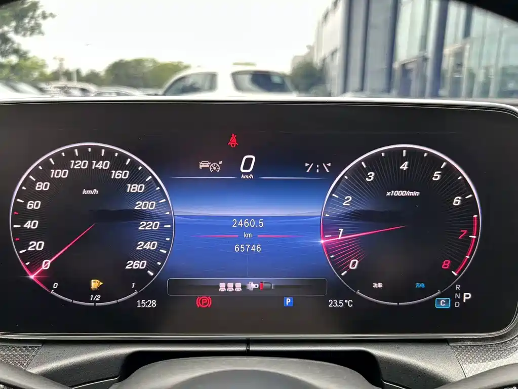 Mercedes-Benz C-Class — миниатюра 17