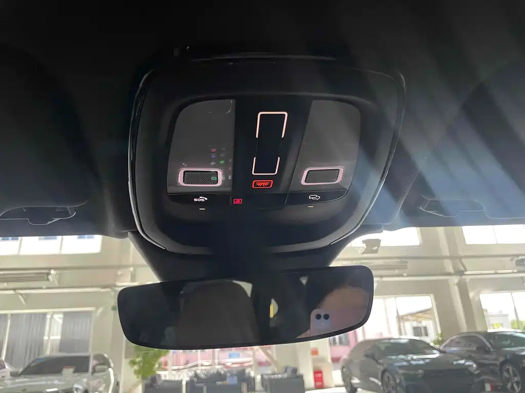 VOLVO S90 PLUG IN HYBRID