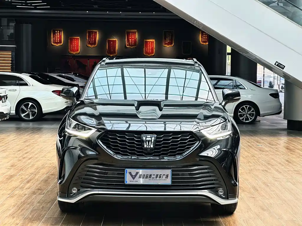 Toyota Crown Kluger — миниатюра 2