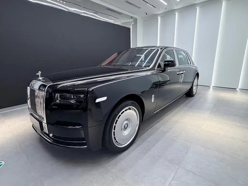 Rolls-Royce Phantom — миниатюра 4