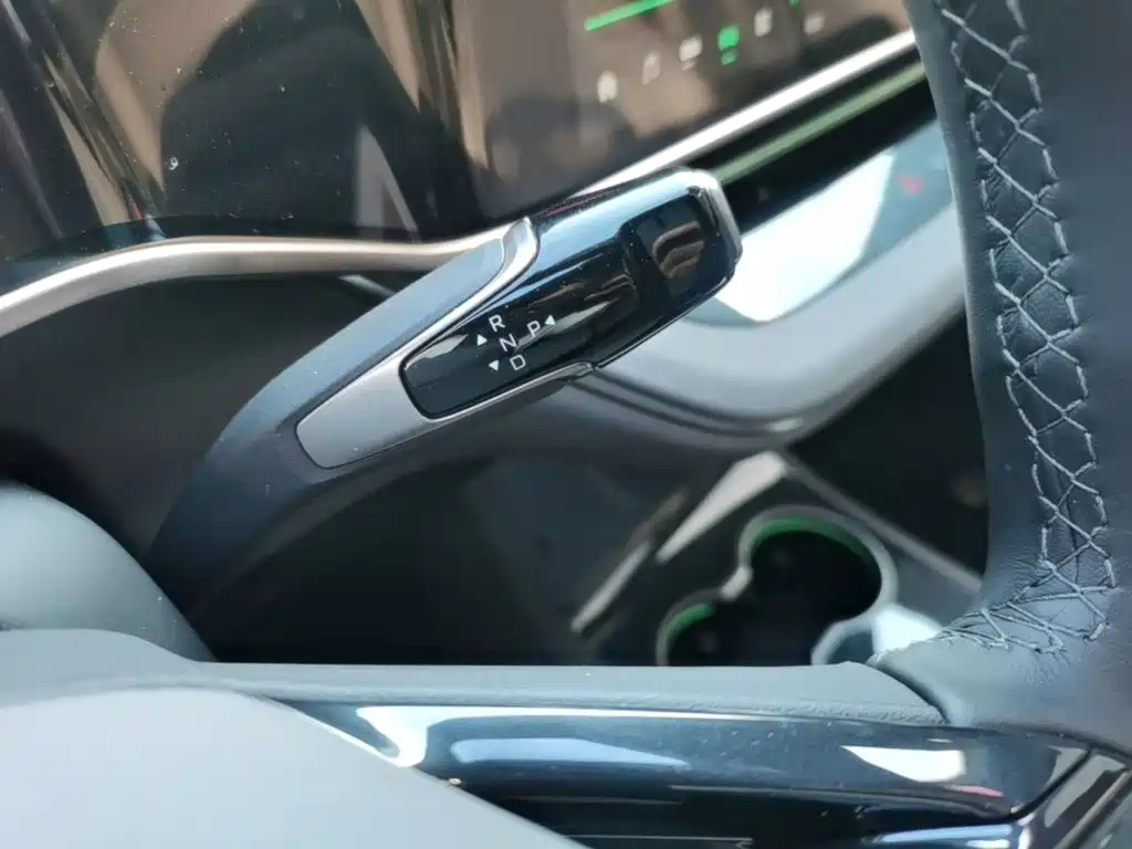 Hongqi Hongqi EH7 — миниатюра 14