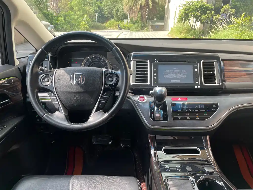 Honda Elysion — миниатюра 19