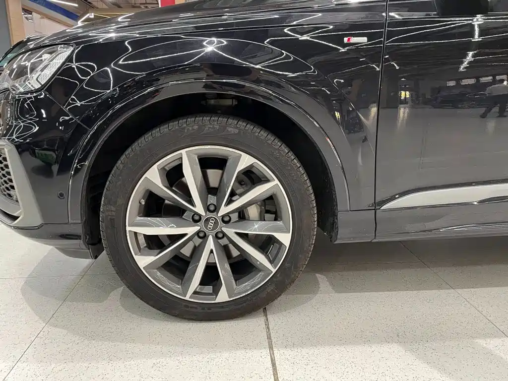 Audi Q7 — миниатюра 14