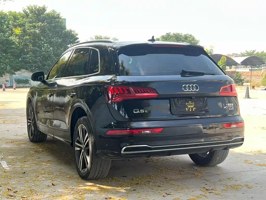 Audi Q5L — миниатюра 8
