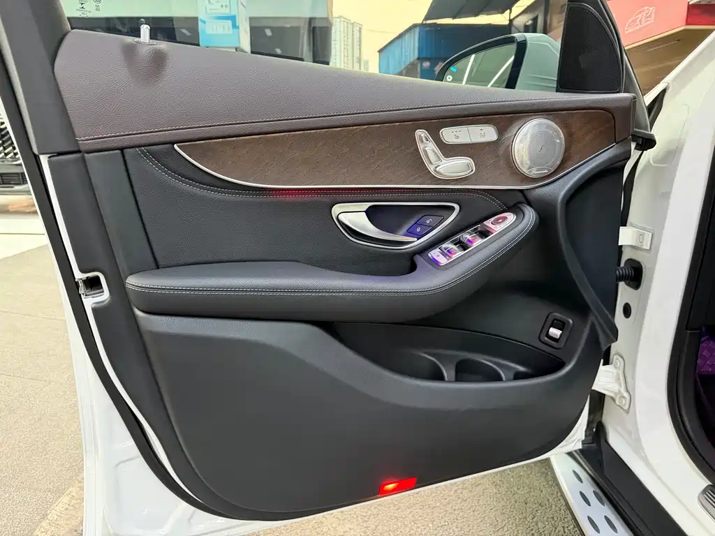 Mercedes-Benz GLC 2020 GLC 260 L 4MATIC Luxury