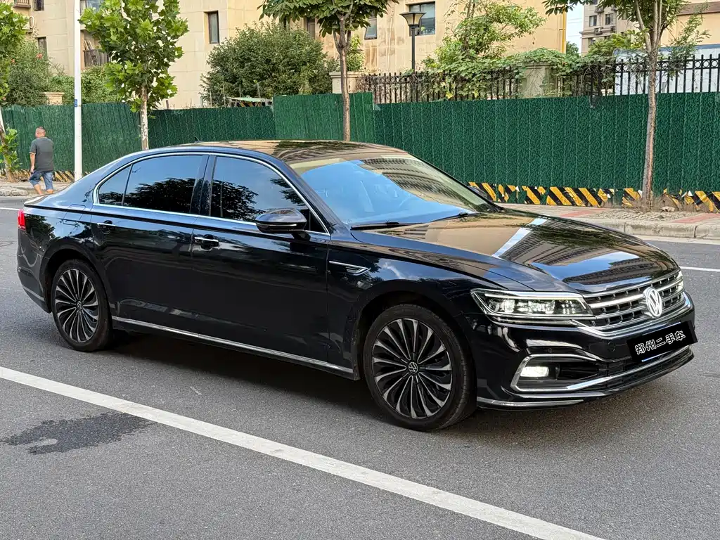 Volkswagen Phideon — миниатюра 3
