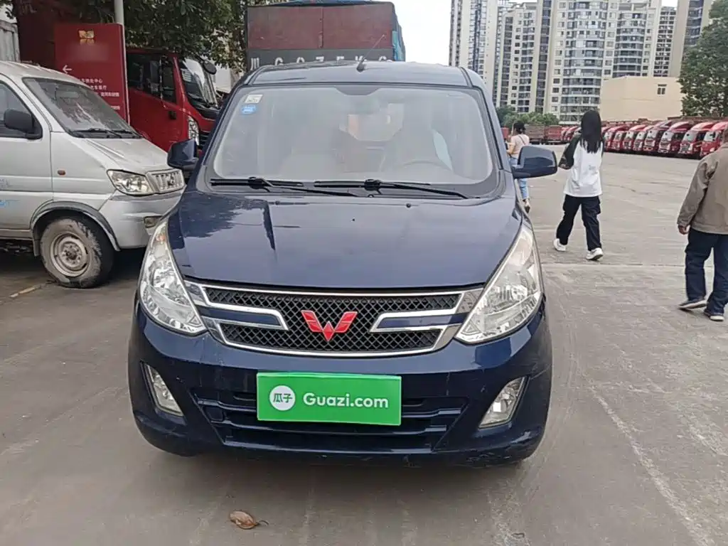 Wuling Rongguang V — миниатюра 3