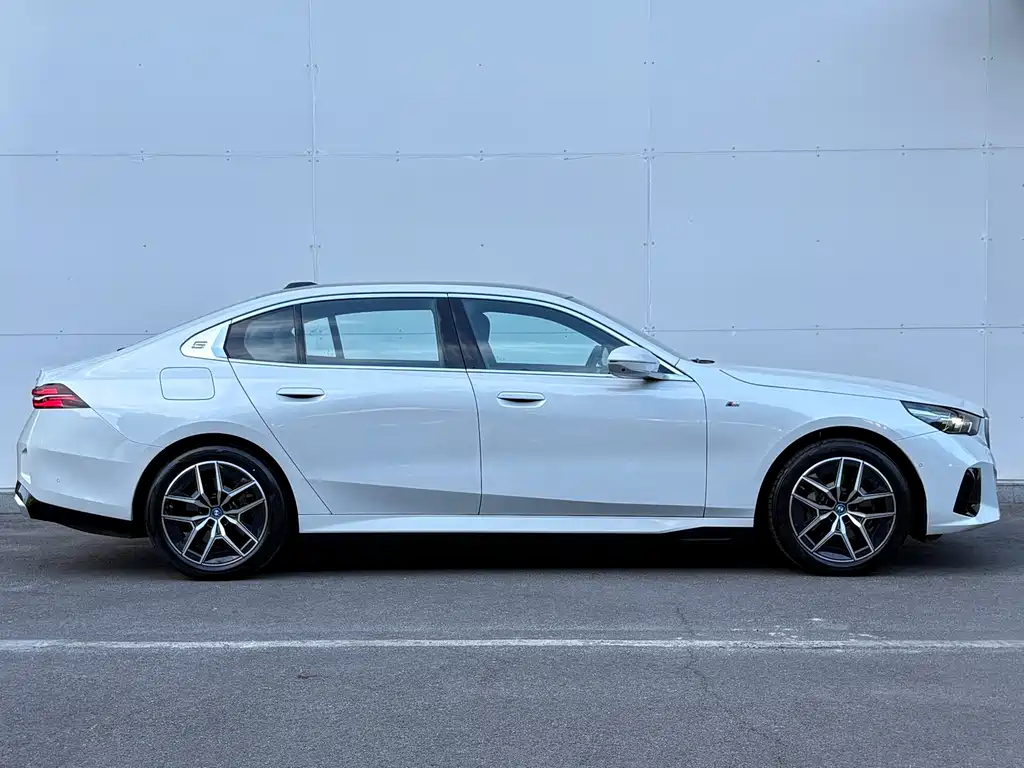 BMW i5 — фотографии объявления, Фото 13