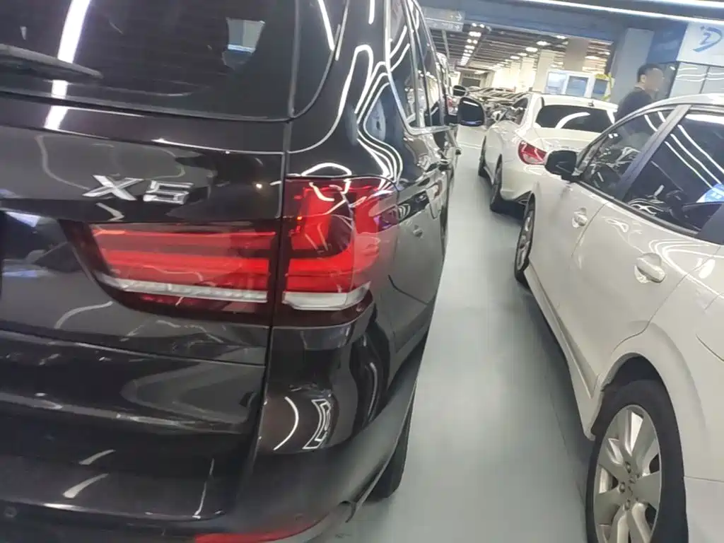 BMW X5 (Import) — миниатюра 8