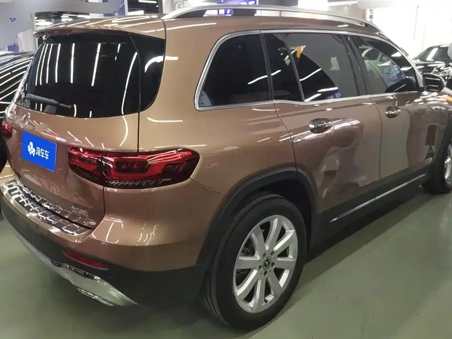 MERCEDES-BENZ GLB