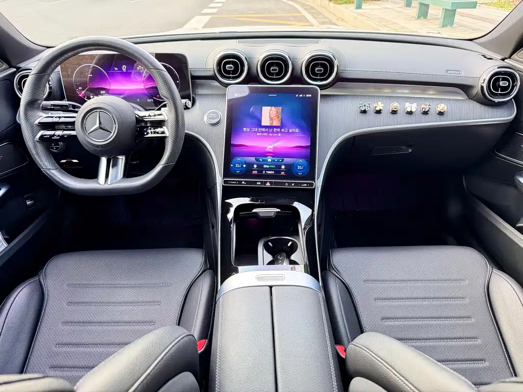 Mercedes-Benz C-Class — миниатюра 9