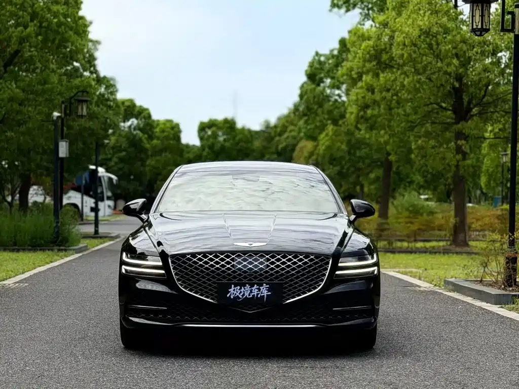 Genesis G80 2023 2.5T Luxury