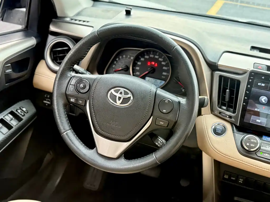 Toyota RAV4 — миниатюра 18