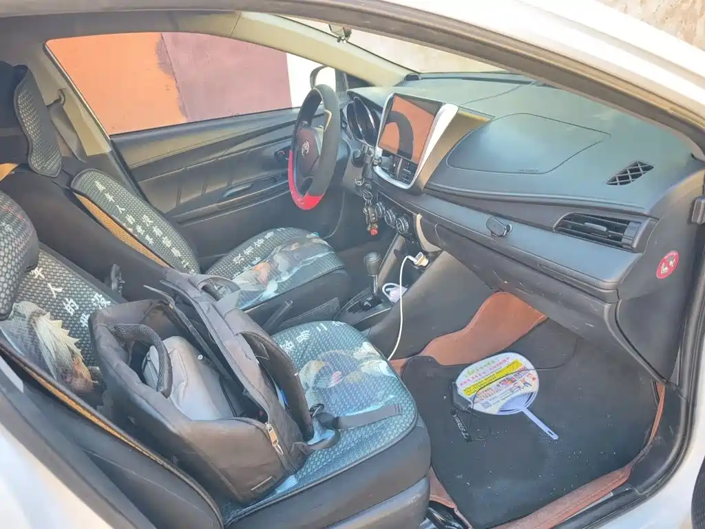 Toyota Yaris L — миниатюра 18