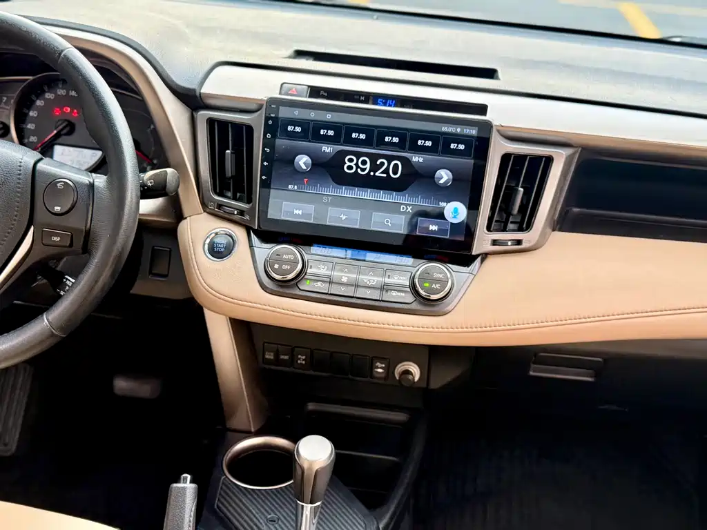 Toyota RAV4 — миниатюра 22