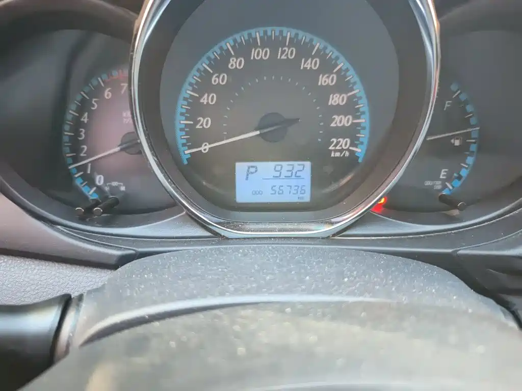 Toyota Yaris L — миниатюра 5