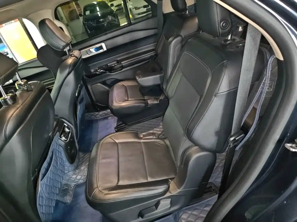 Ford Explorer — миниатюра 17