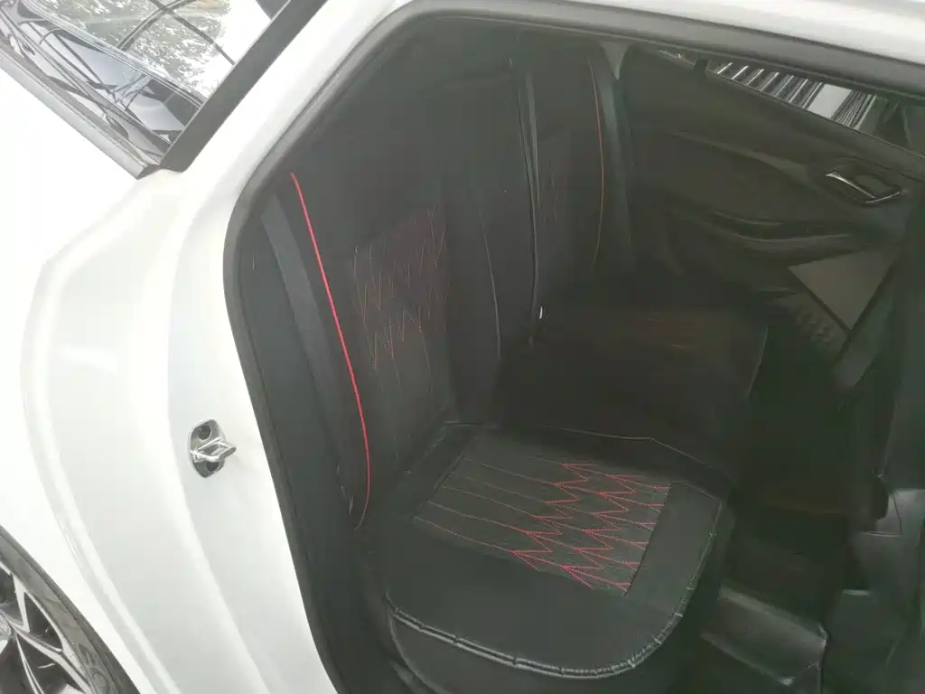 MG MG5 — миниатюра 16