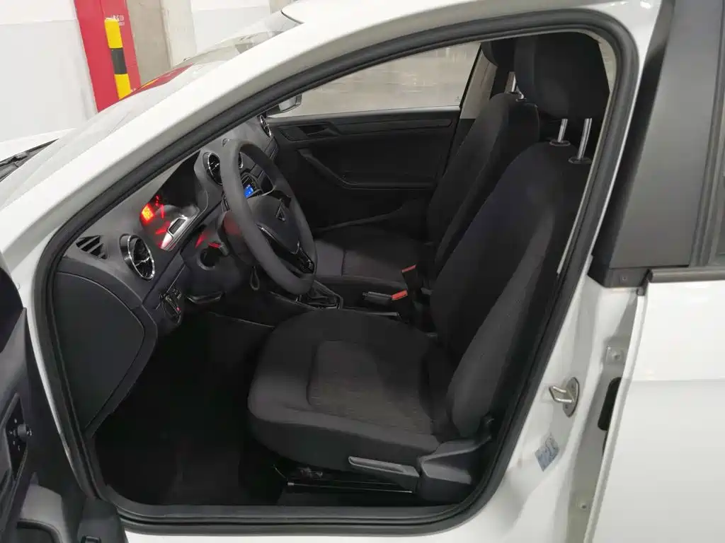 Jetta VA3 — миниатюра 10