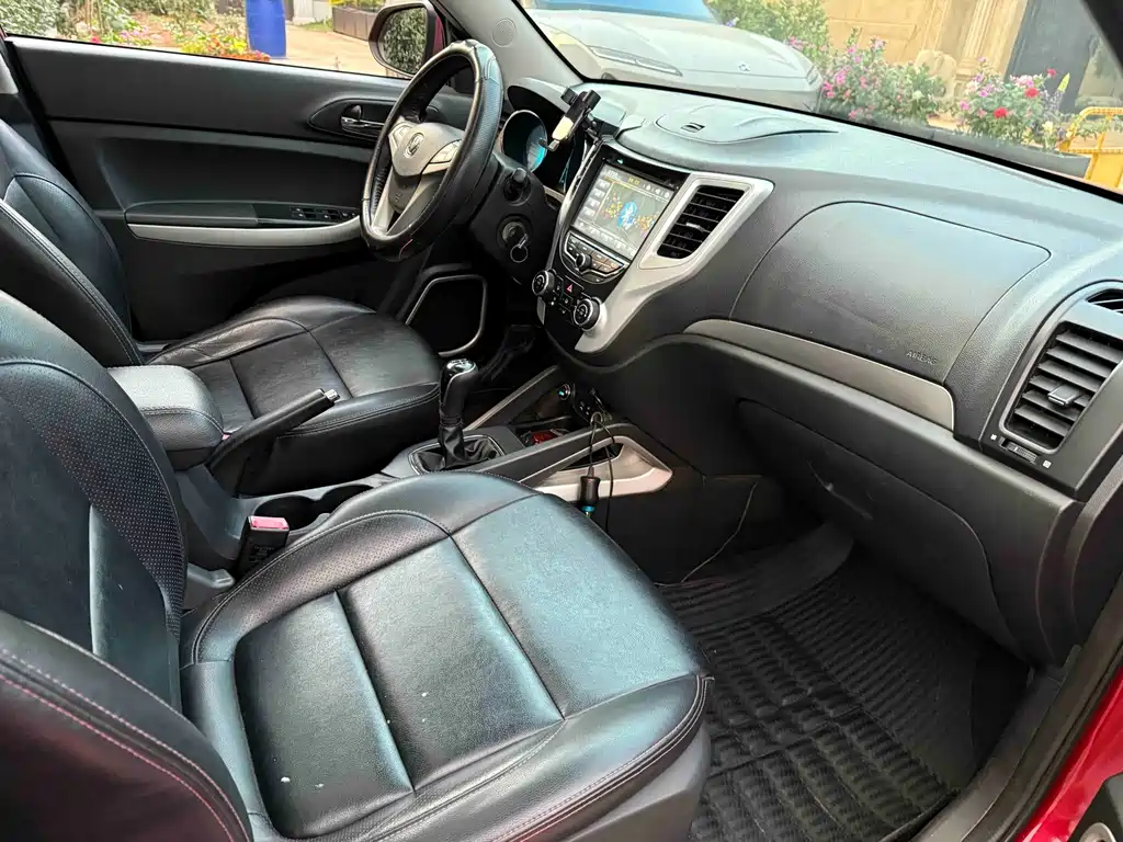 Changan CS35 — миниатюра 4