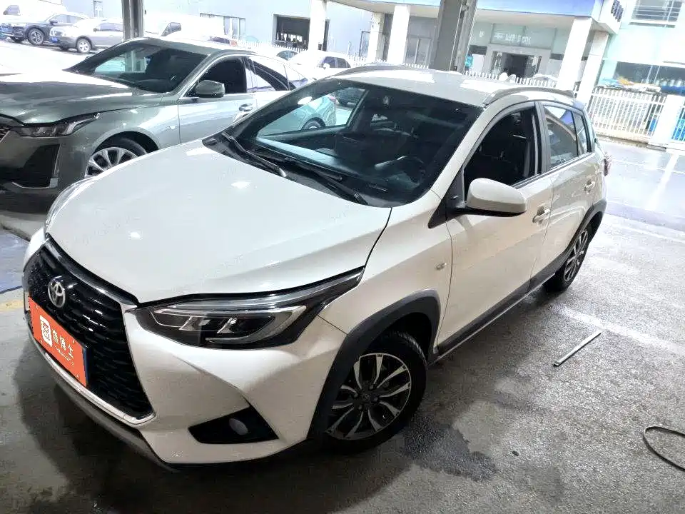 Toyota Yaris L