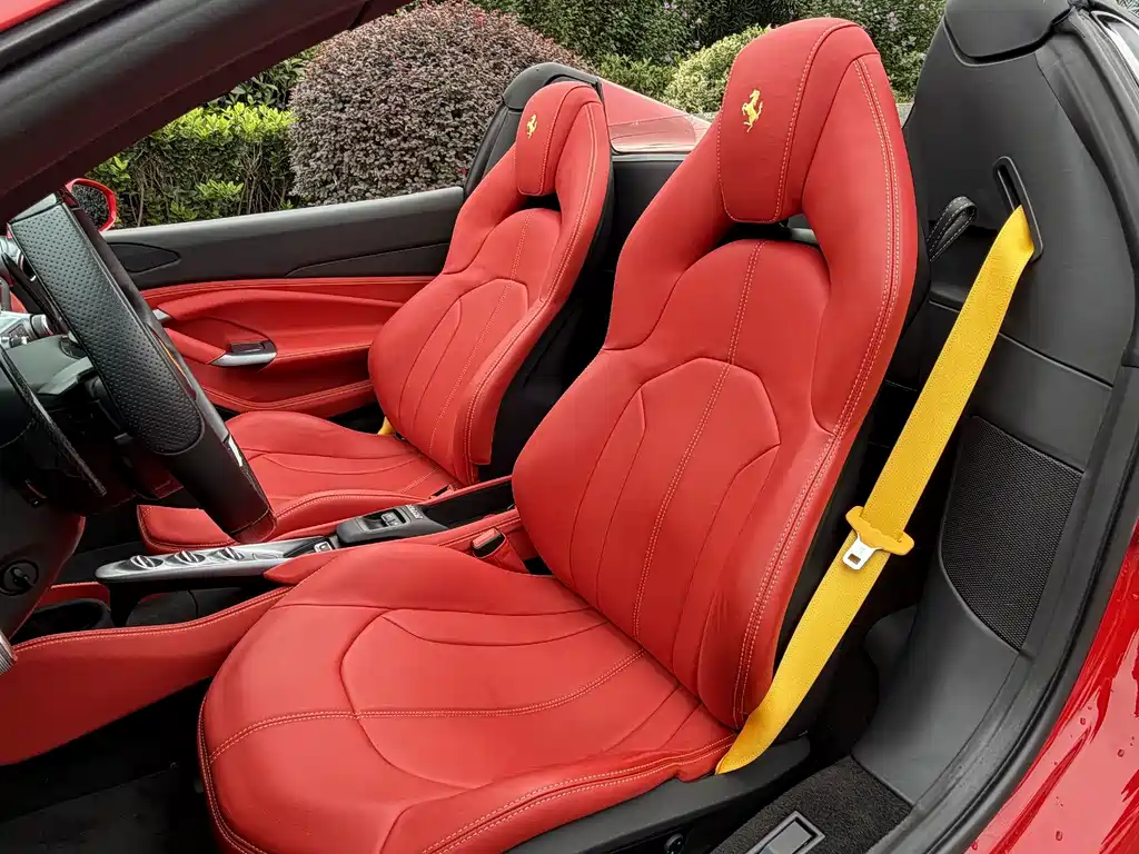 Ferrari F8 — миниатюра 4