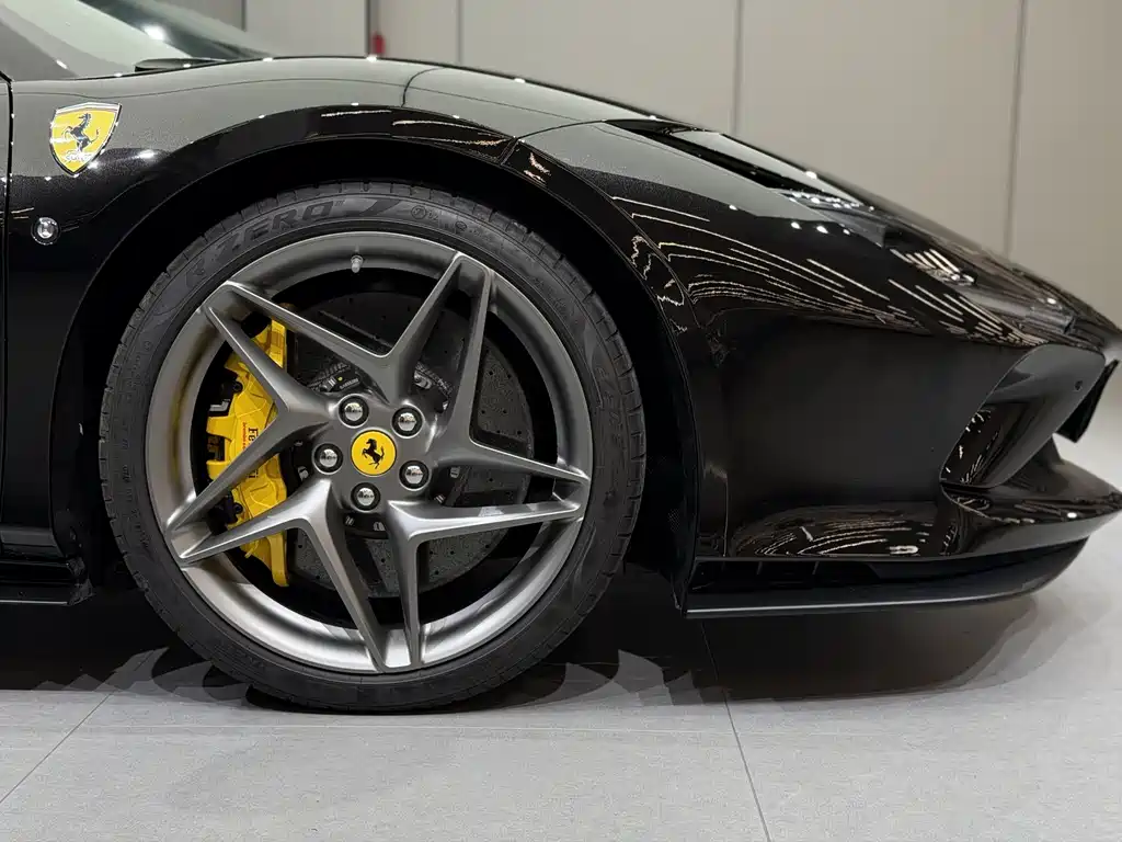 Ferrari F8 — миниатюра 5