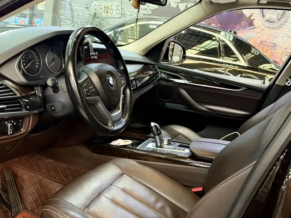 BMW X5 (Import) — миниатюра 8