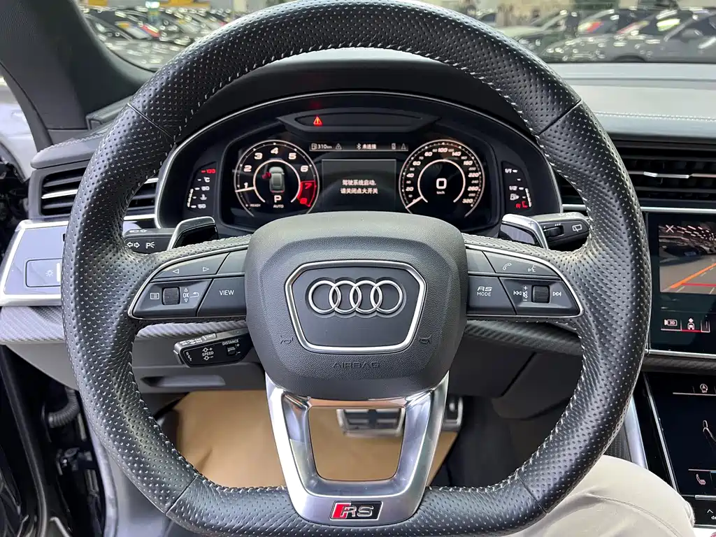Audi RS Q8 — миниатюра 12