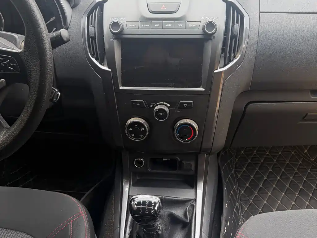 Isuzu TAGA Daga — миниатюра 12