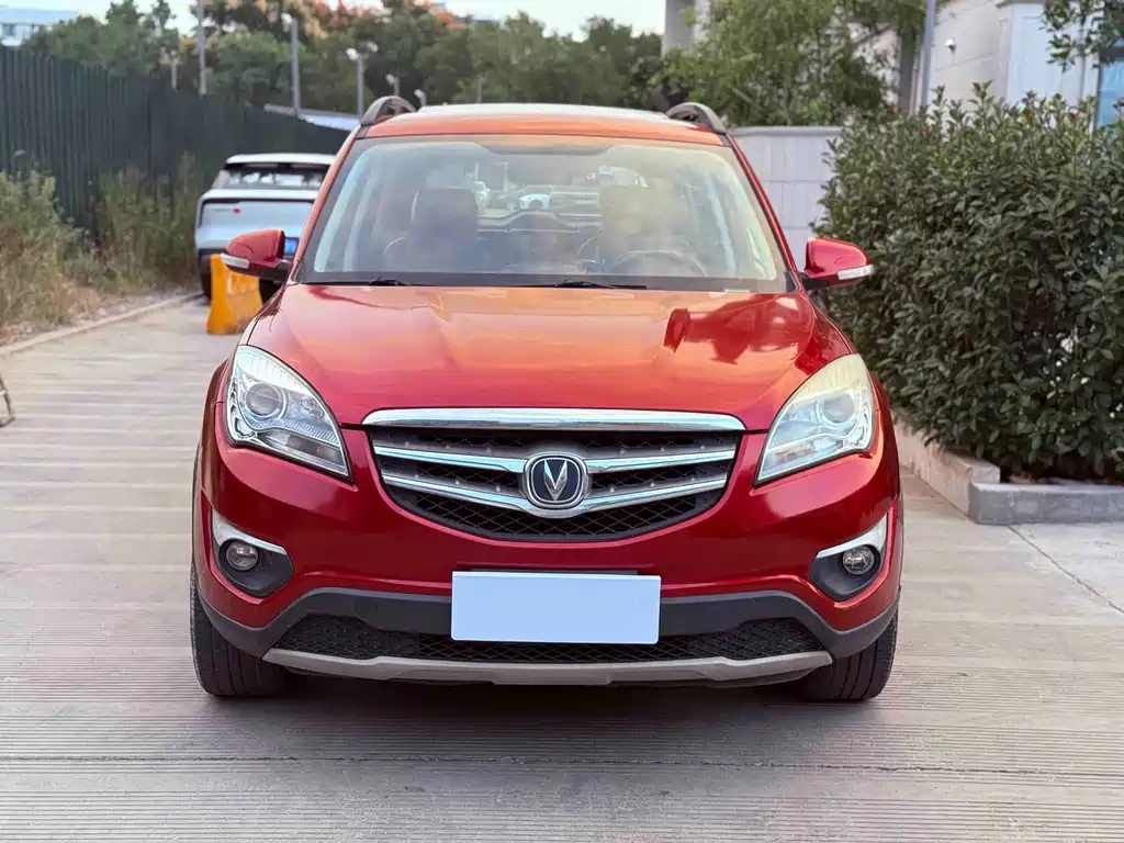 Changan CS35 — миниатюра 2