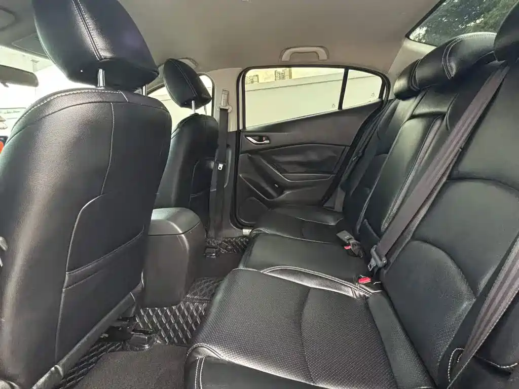 Mazda 3 Axela — миниатюра 8