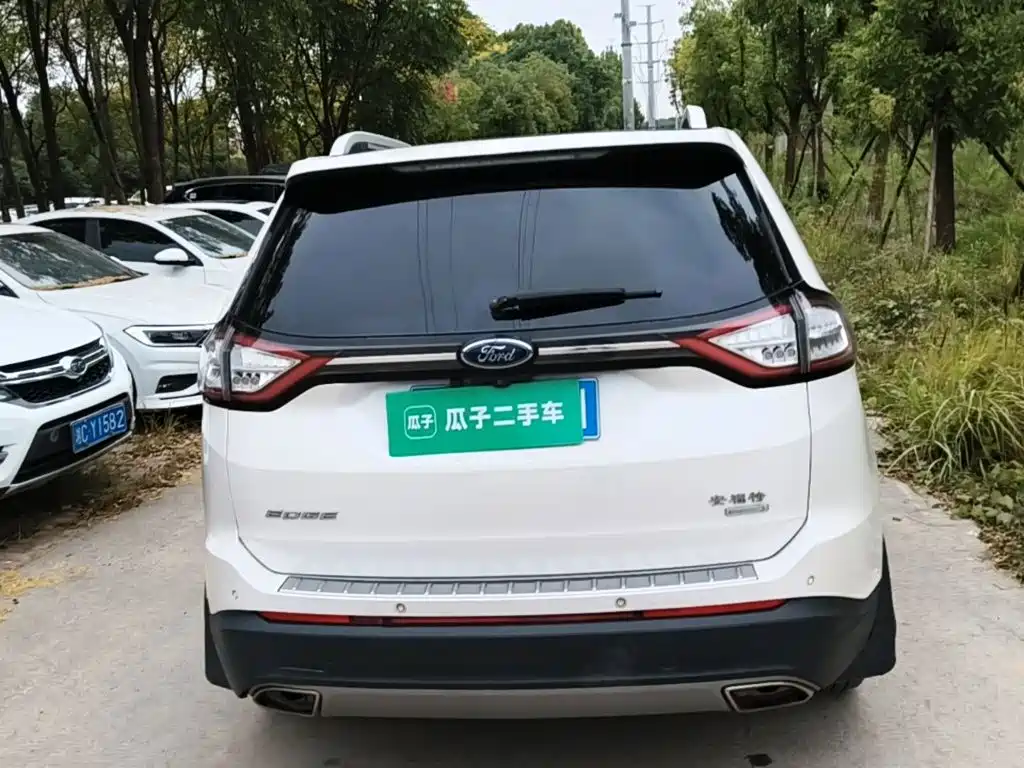 Ford Edge — миниатюра 3