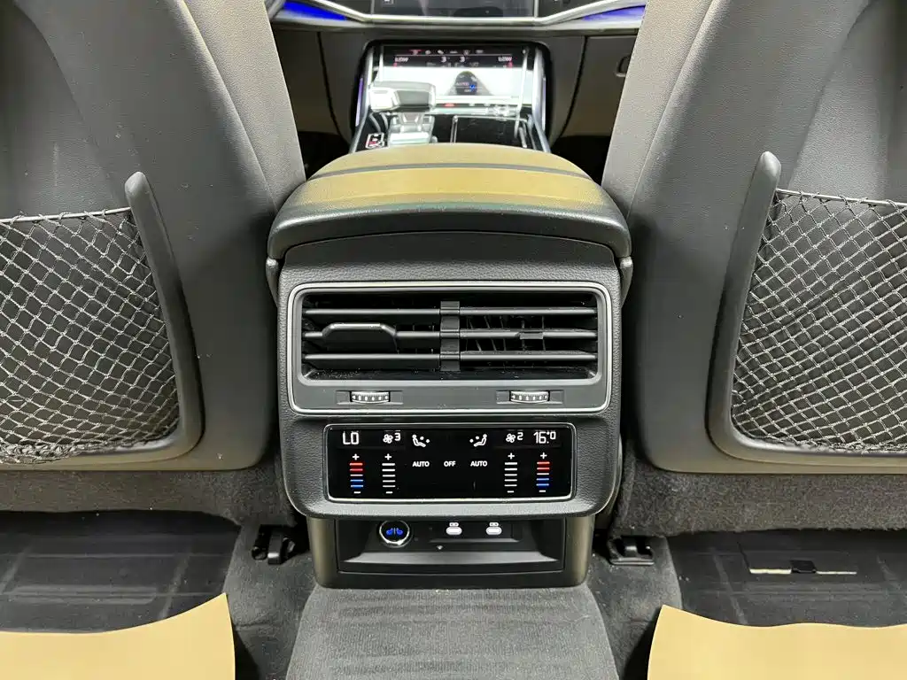 Audi Q8 — миниатюра 29