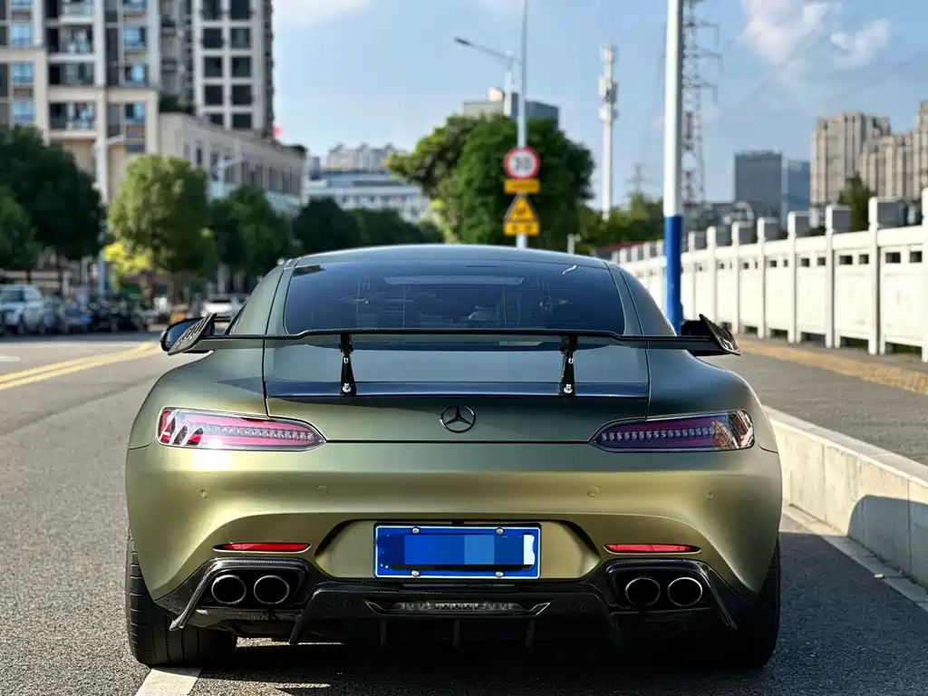 MERCEDES-BENZ AMG GT
