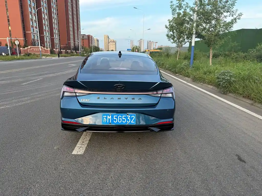 Hyundai Elantra — миниатюра 4