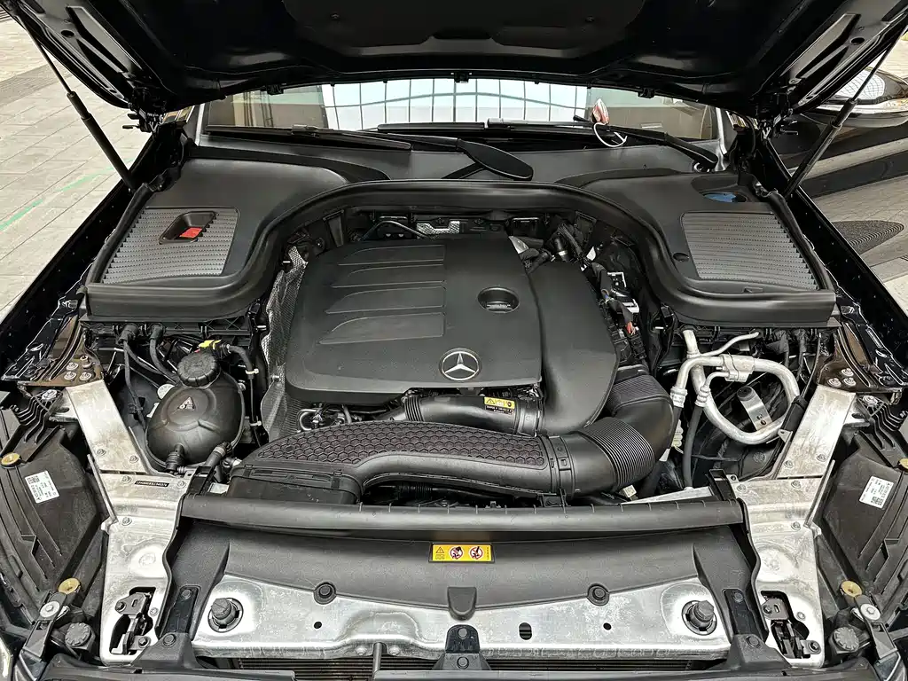 Mercedes-Benz GLC — миниатюра 10