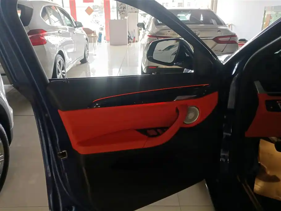 BMW X2 2021 sDrive25i