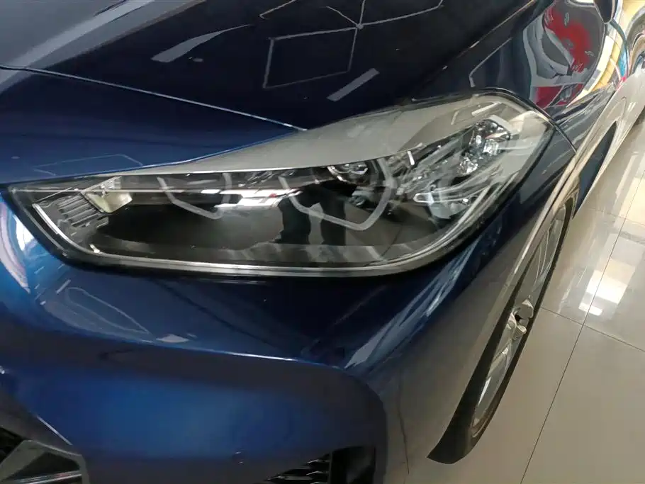 BMW X2 2021 sDrive25i