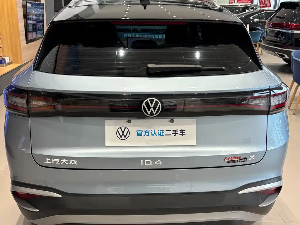 VOLKSWAGEN ID.4 X